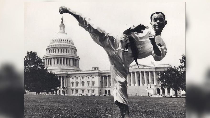 이소룡ㆍ알리의 '발차기 스승' 태권도 대부 이준구씨 별세