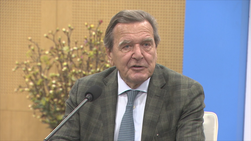 슈뢰더 <em class='find'>전</em> 독일 총리 "남북평화는 먼 과정…시작이 전부 아냐"