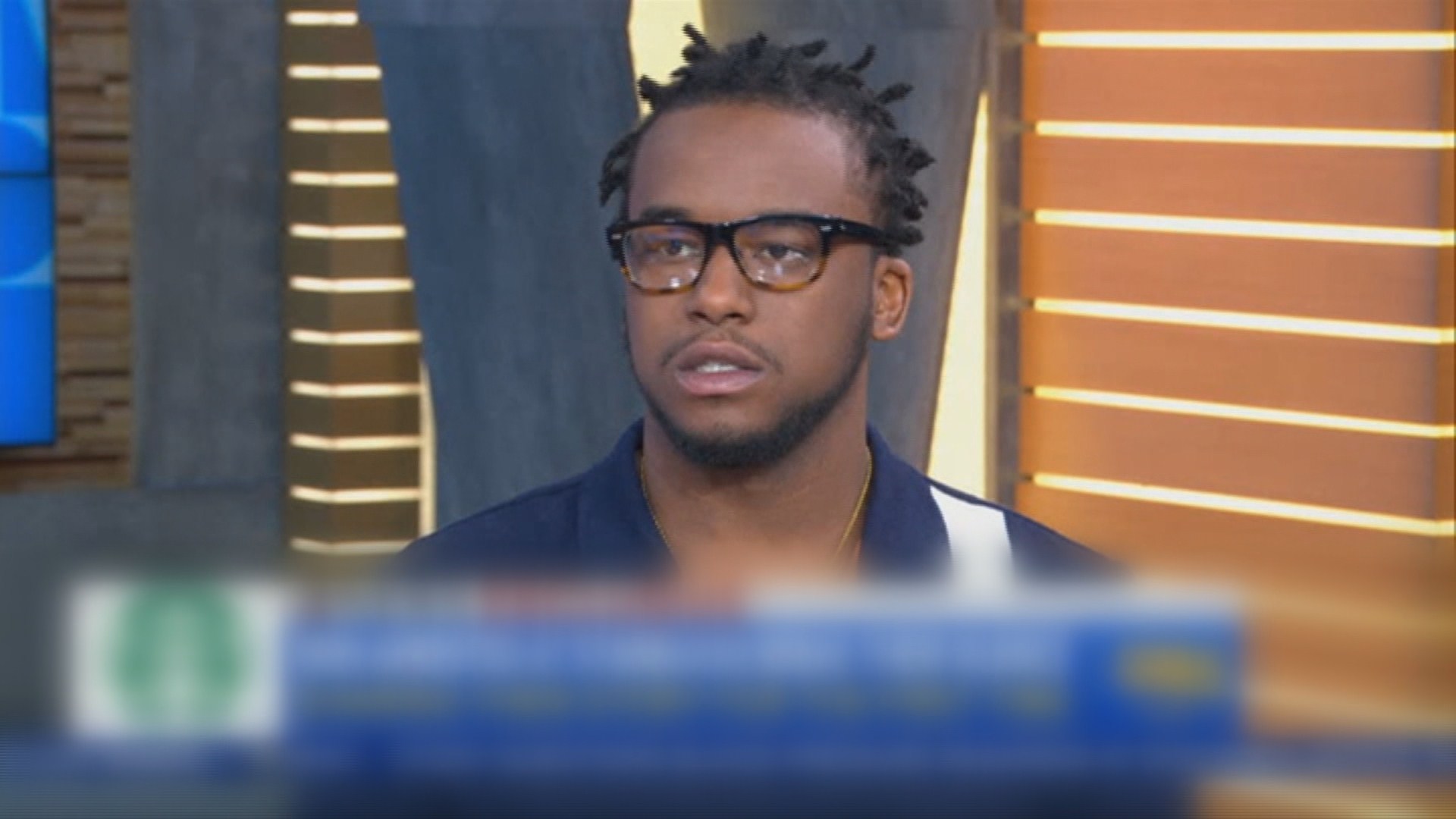 <em class='find'>스타</em>벅스 인종차별 당한 흑인고객 대학수강료 대주기로