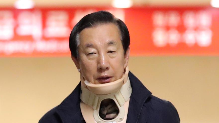 한국당 "김성태 피습 '정치테러'"…김성태, 단식 복귀