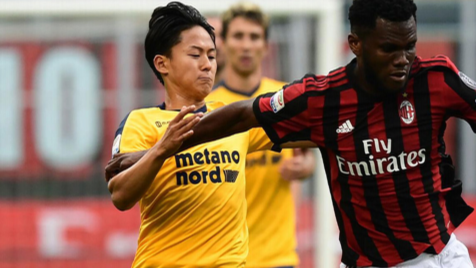 [해외축구] 이승우, <em class='find'>이탈리아</em> 무대 데뷔골 폭발…베로나는 2부 강등