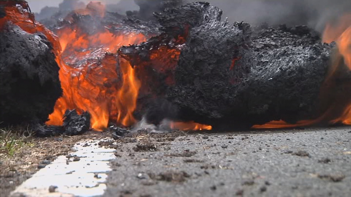 하와이 화산서 분출한 용암 주택 20여 채 집어삼켜