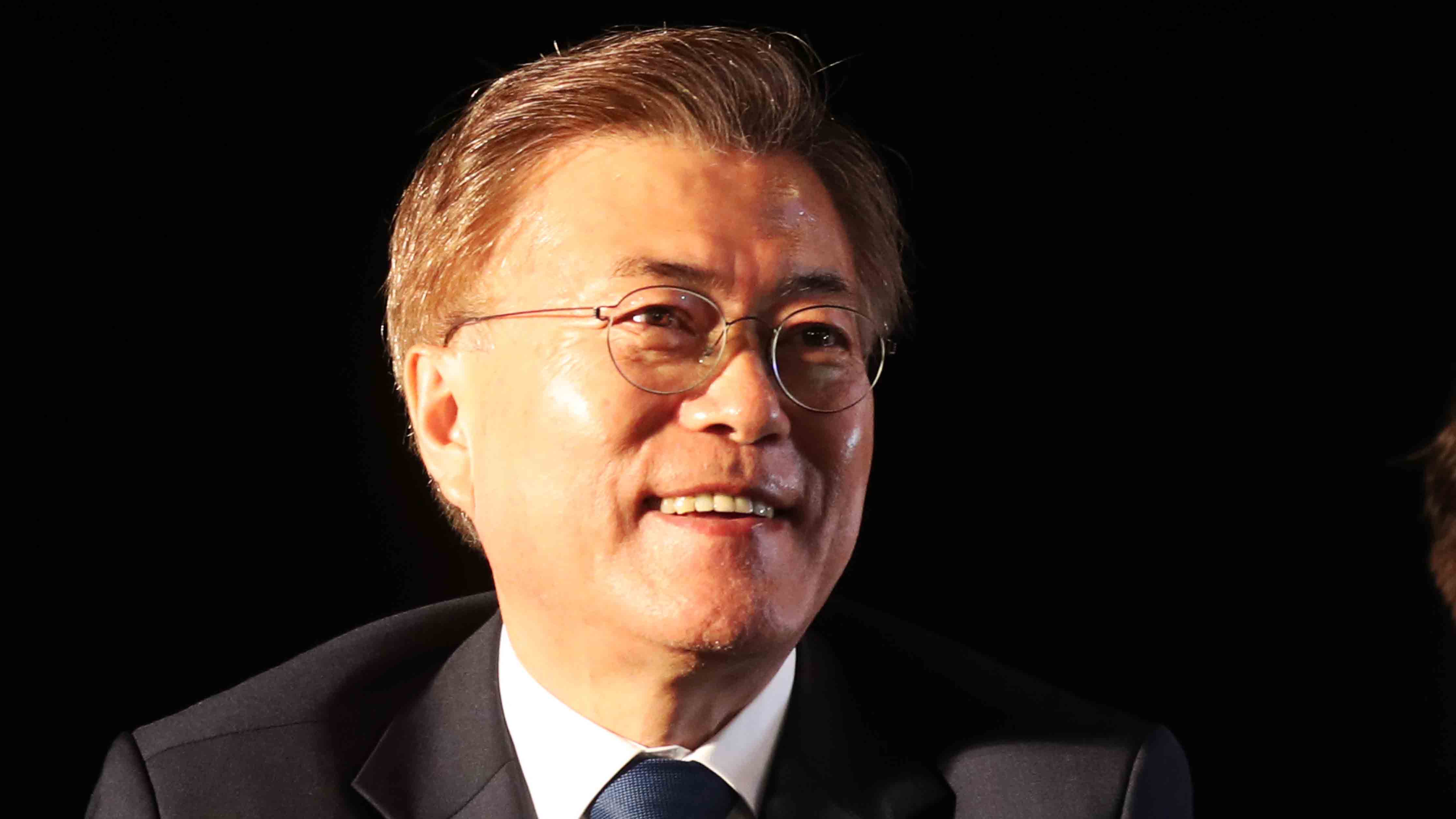 '소통하는 대통령' 약속…문 대통령 권위주의 청산