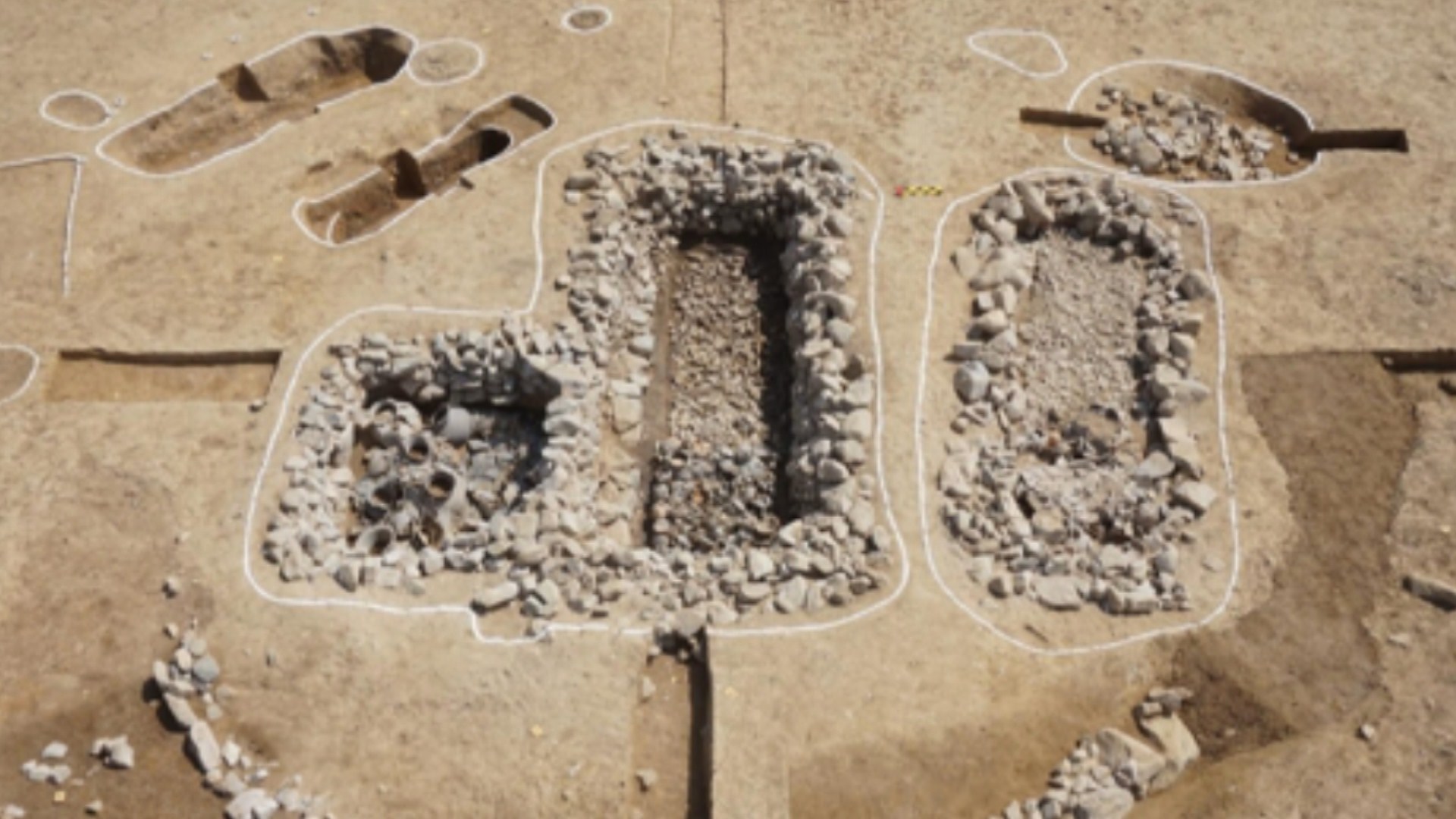 경주 주택부지서 4~6세기 신라고<em class='find'>분</em> 34기 쏟아져