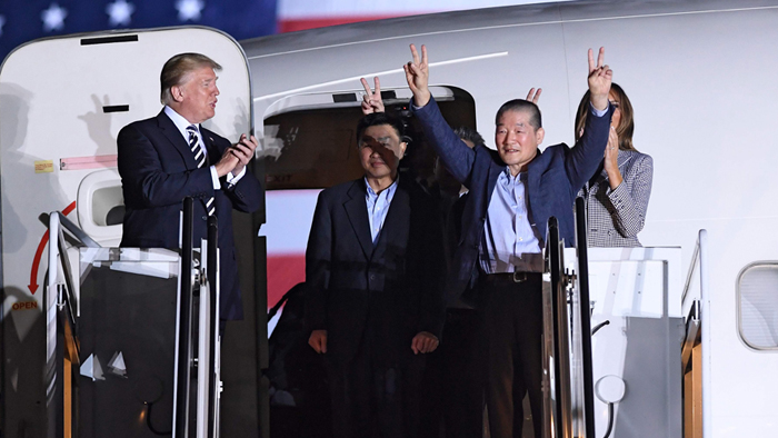 [<em class='find'>영상</em>구성] 북한 억류 미국인 3명 귀국