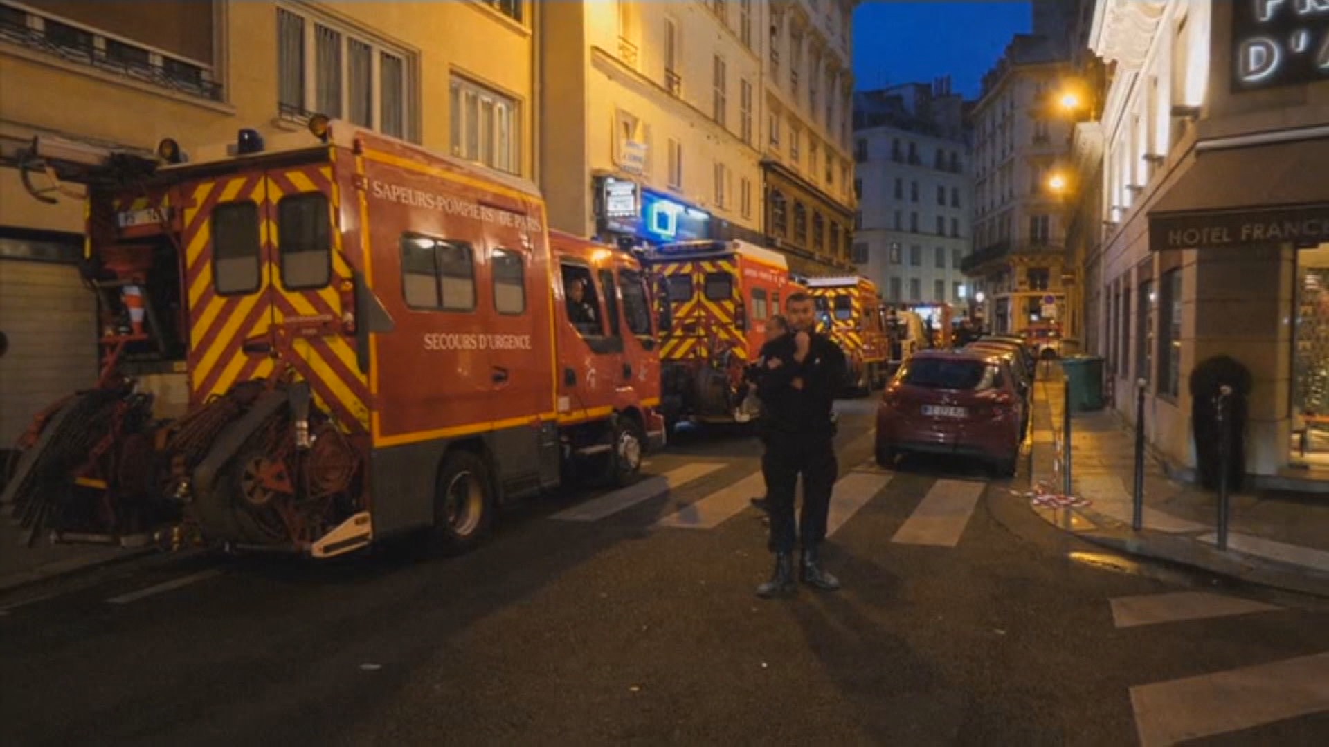 파리 흉기테러 시민 5명 사상…이슬람 극단주의자 소행인듯