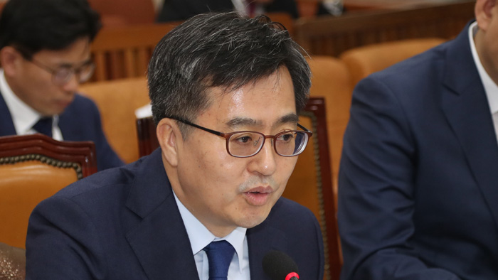 김동연 "기업ㆍ시장 기운 못 내게 한 부분 시정"