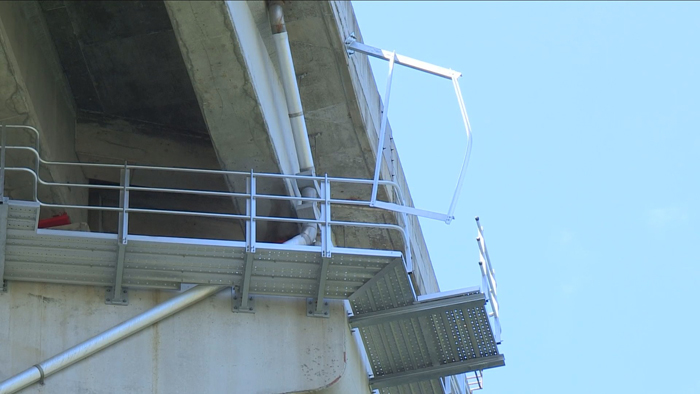 추락사 교량보수 근로자 디딤판 고정볼트 8개 빠졌다