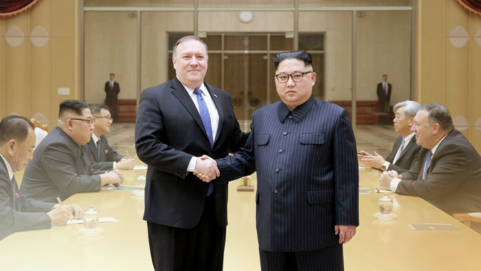폼페이오 "김정은, 美경제지원ㆍ체제보장ㆍ평화협정 원했다"