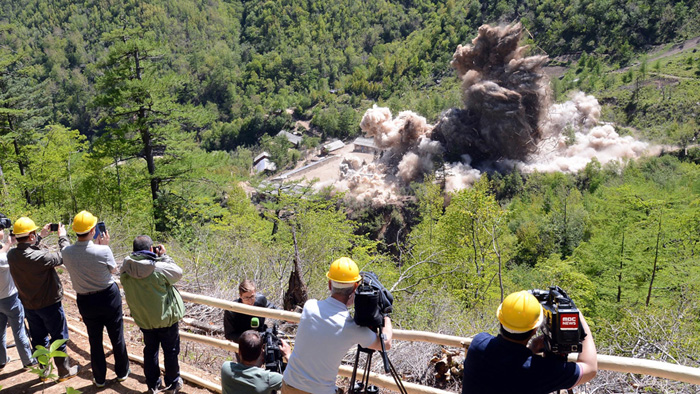 [현장연결] 북한 풍계리 핵실험장 갱도 폭파 풀<em class='find'>영상</em>