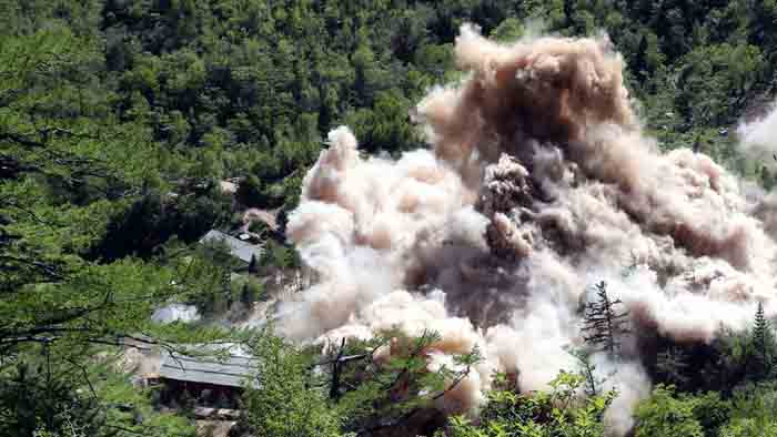 10년 <em class='find'>전</em> 영변 '폭파 쇼'와 달랐던 풍계리 핵실험장 폭파