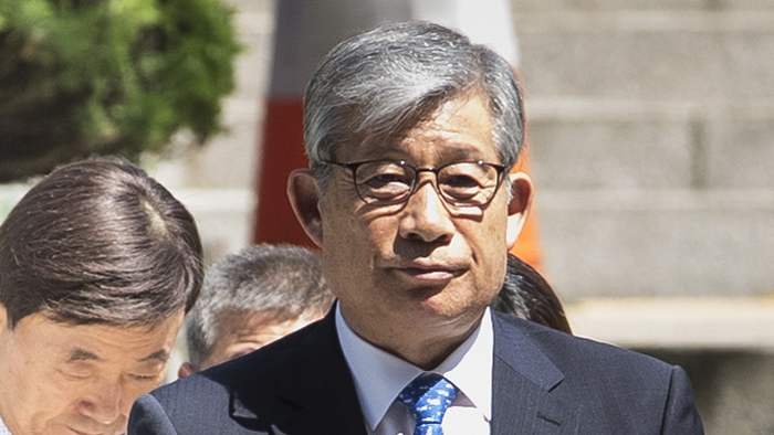 '군 댓글공작' 배득식 <em class='find'>전</em> 기무사령관 구속