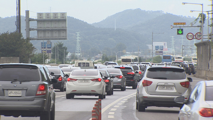 고속도로 하행선 정체 시작…오전 11시 최고조