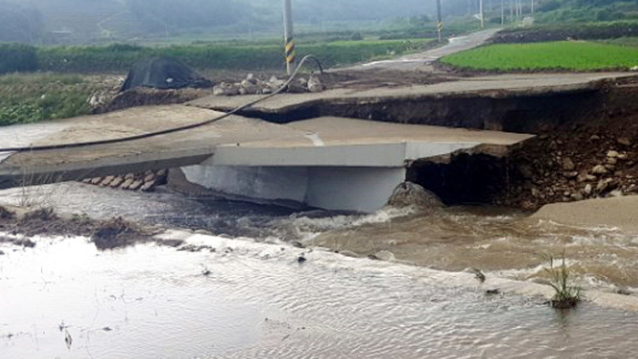 <em class='find'>전</em>남 장맛비 피해 응급복구 한창…"태풍이 더 걱정"