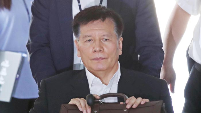 '양대노총 분열 의혹' 이채필 전 <em class='find'>장관</em> 영장 기각