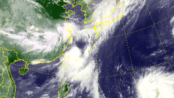 8호 태풍 '마<em class='find'>리아</em>' 발생…진로 유동적