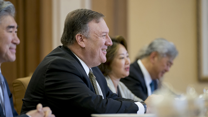 폼페이오 "북한이 계속해온 것 논의"…위성사진 문제제기 시사