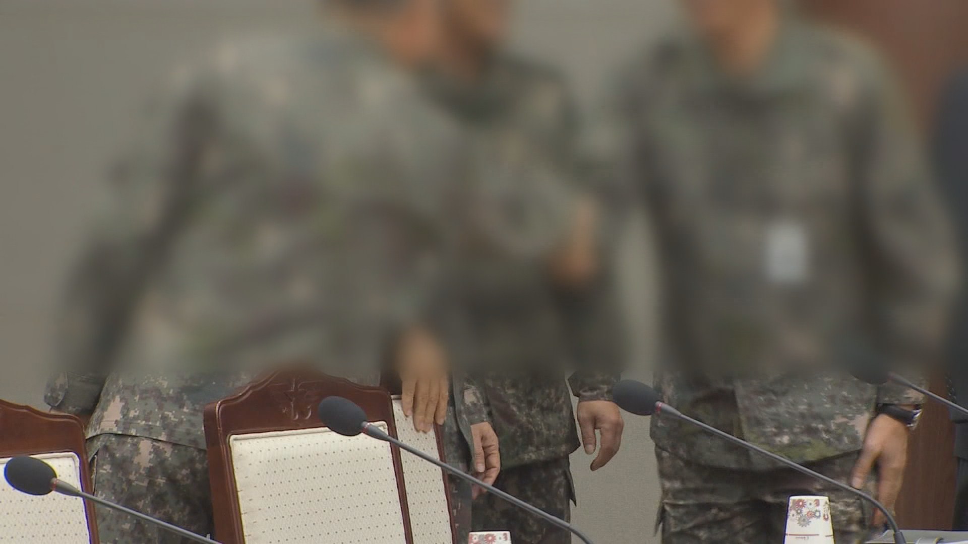 부하 여군 손 접촉한 육군 사단장 보직해임