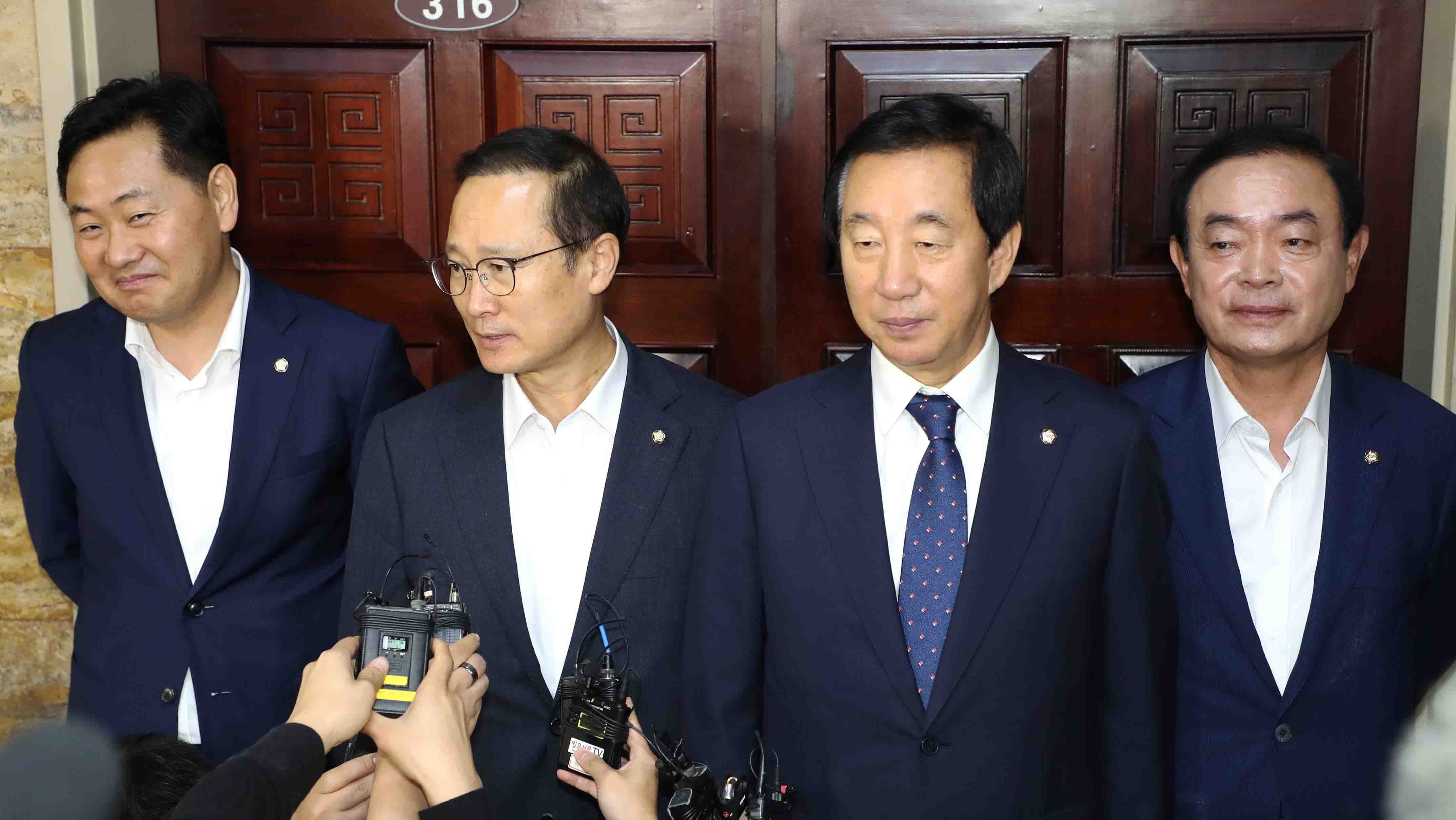 여야 원내대표 '원구성 최종합의' 불발