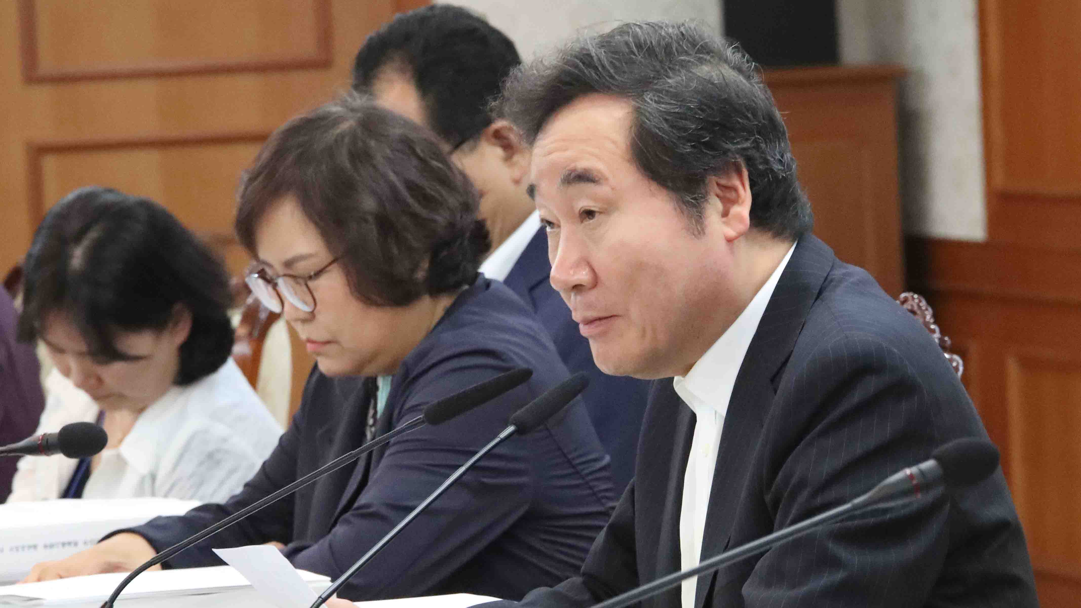 "스마트폰 보증연장 2년으로…의료인 징계정보 공개"