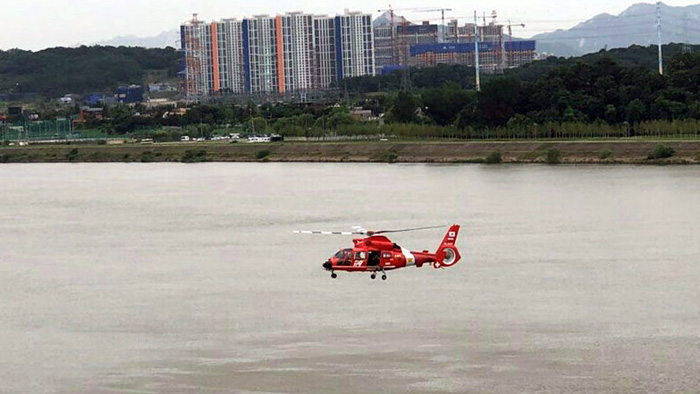 '한강 투신' 스튜디오 실장 추정 인물 이틀째 수색