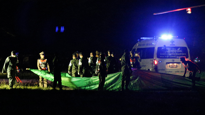 태국 동굴 고립 18일째…남은 5명 구조 재개