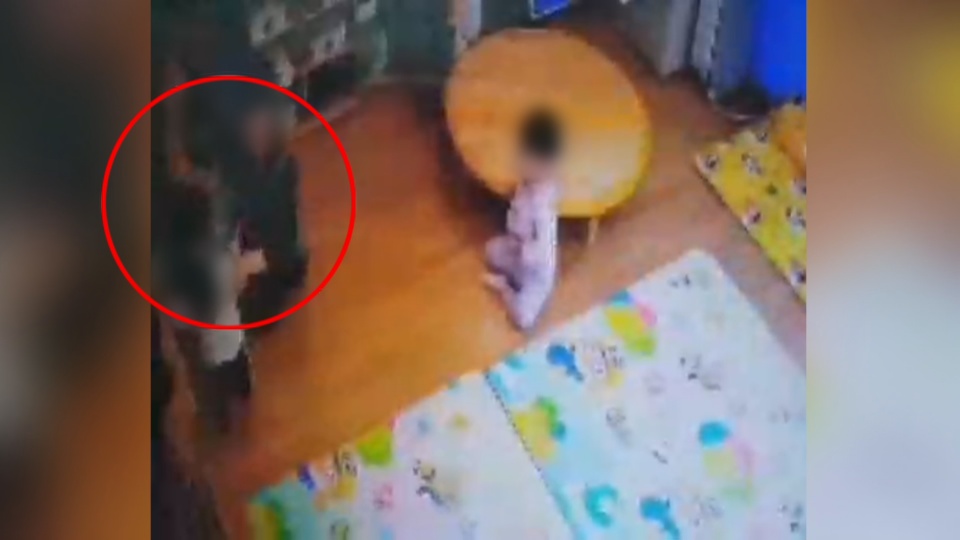 아이 때리며 훈계…되풀이되는 어린이집 아동폭행