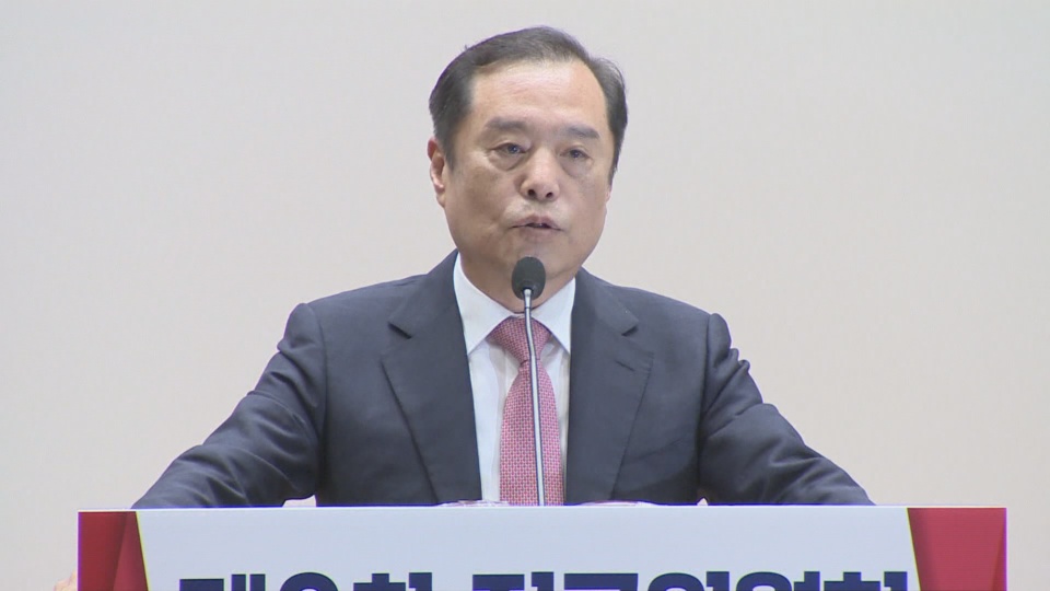 한국당 혁신 의지 다진 김병준 "계파와 싸우다 죽겠다"