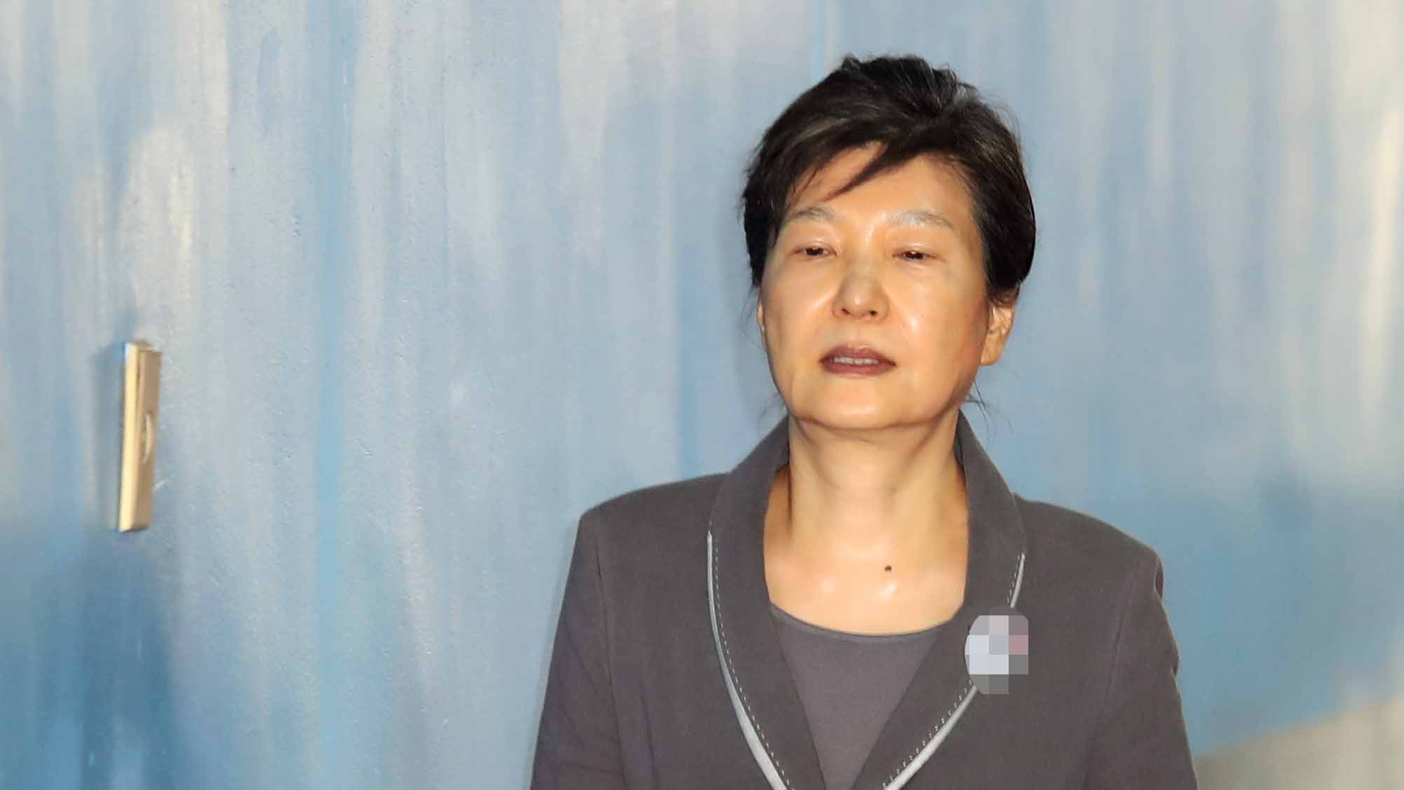 '징역 24년' 박근혜 <em class='find'>전</em> 대통령, 내일은 '특활비 뇌물' 1심 선고