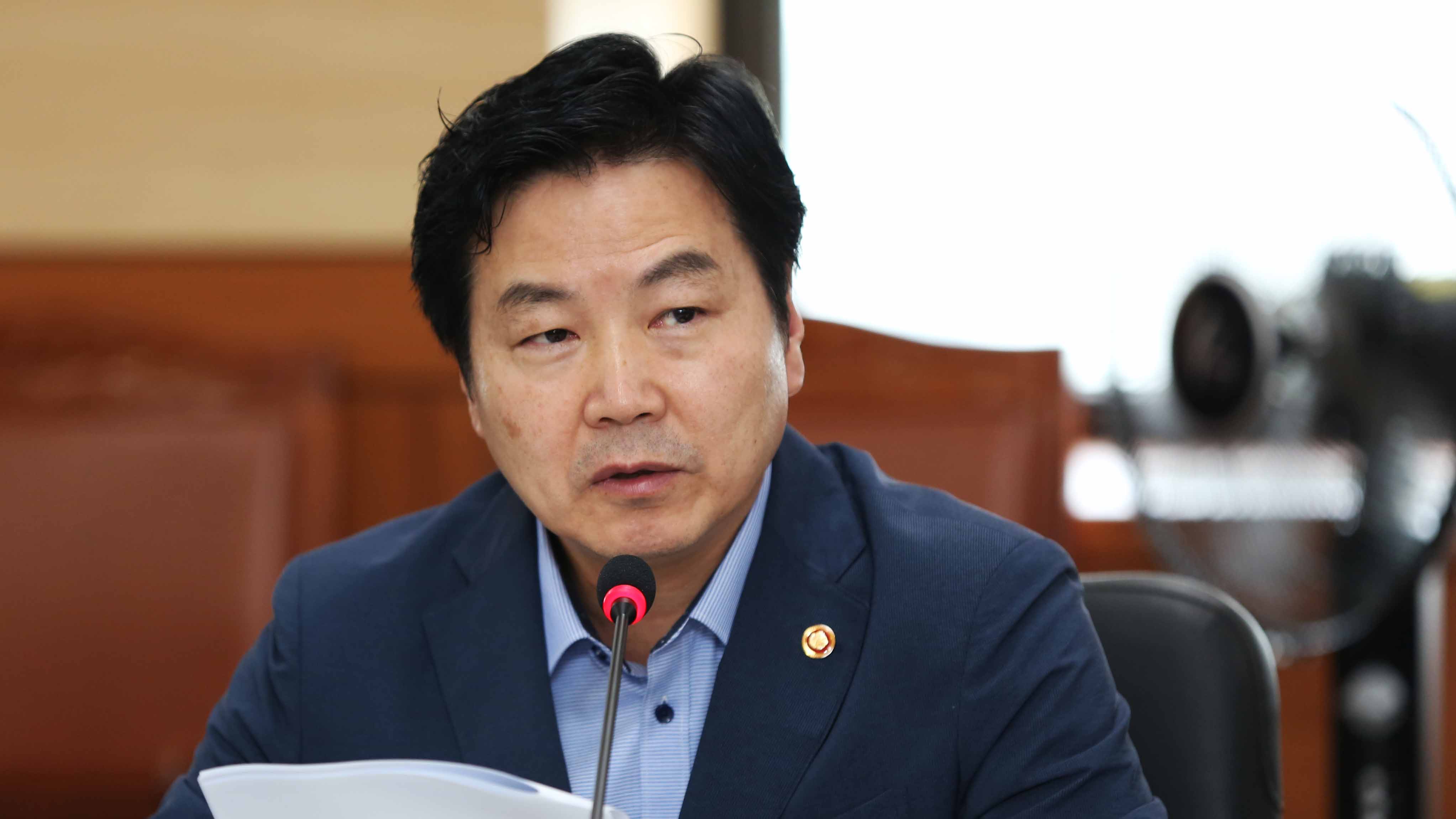 중기<em class='find'>장관</em> "소상인 지원 모든 수단 동원"