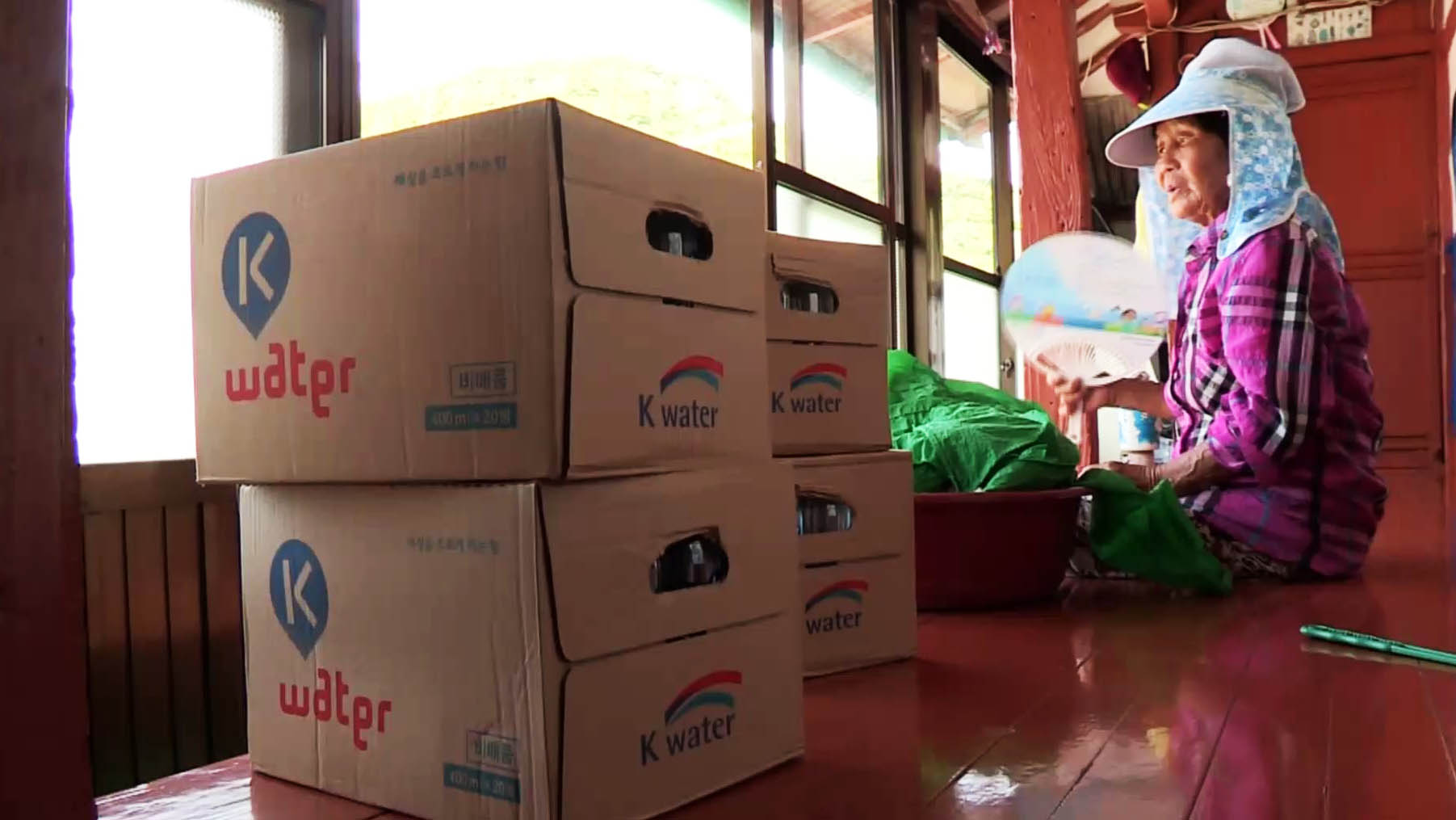 "마실 물도 없어요" 섬마을 폭염 속 급수 <em class='find'>전쟁</em>