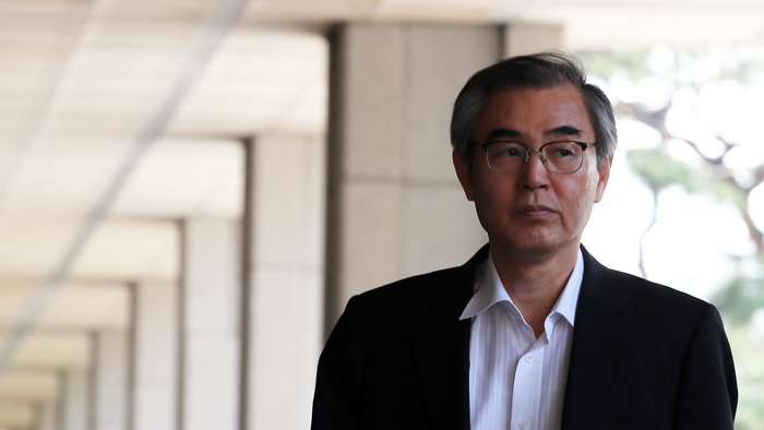 '공정위 불법취업' 정재찬 <em class='find'>전</em> 위원장 검찰 출석