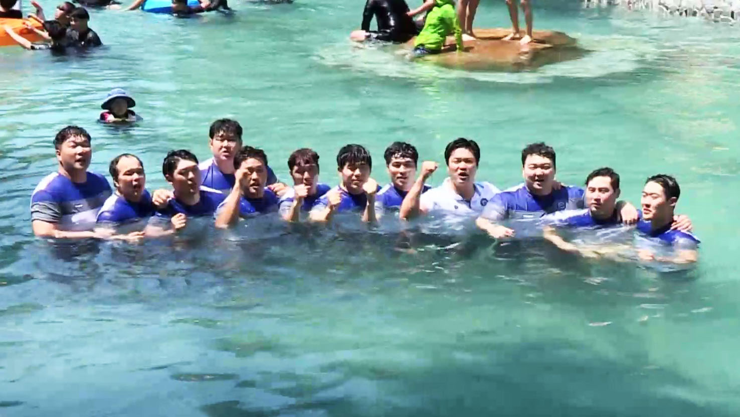 "폭염도 이긴다" 민속씨름 선수들 '이열치열' 담금질