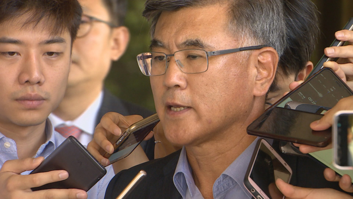 검찰, '특혜취업' 정재찬 <em class='find'>전</em> 공정위원장 등 줄줄이 구속영장