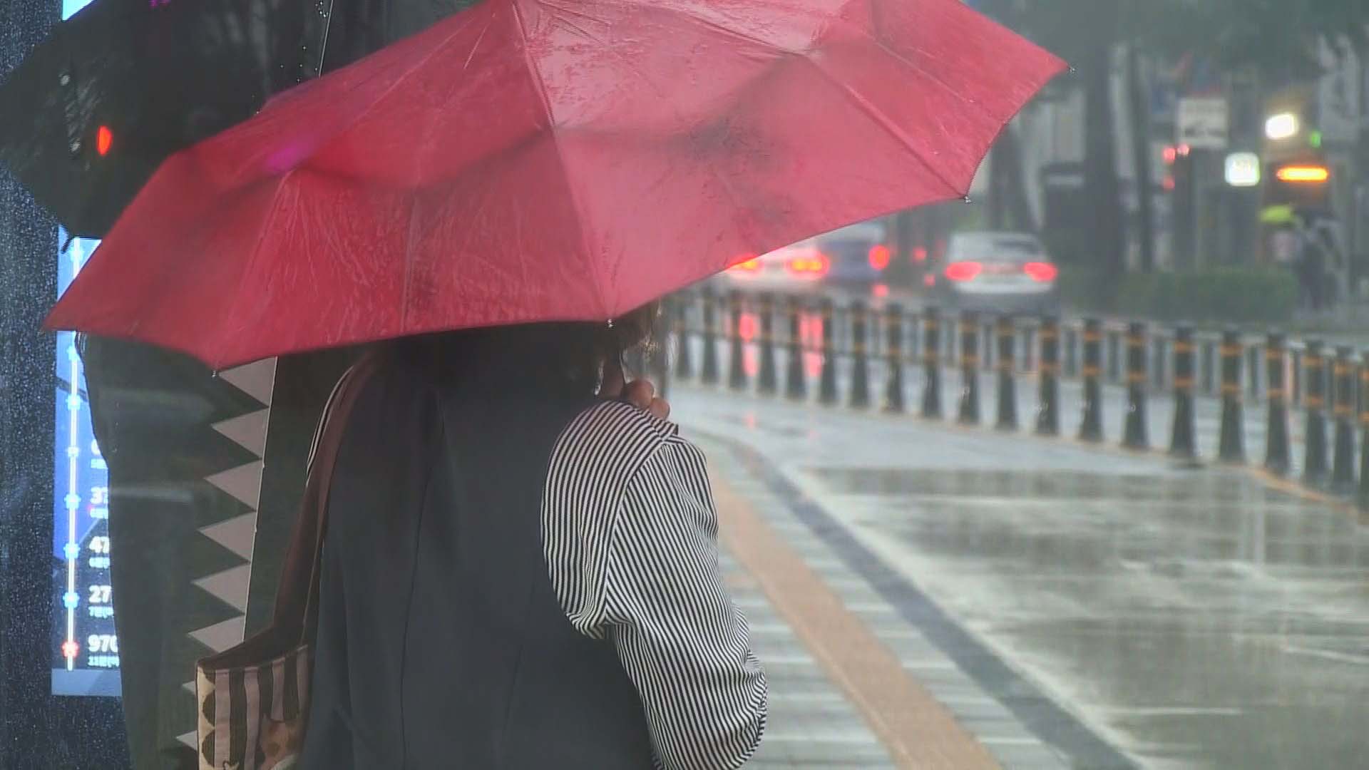 주말 폭염 속 소나기…태풍 더위 꺾기엔 역부족