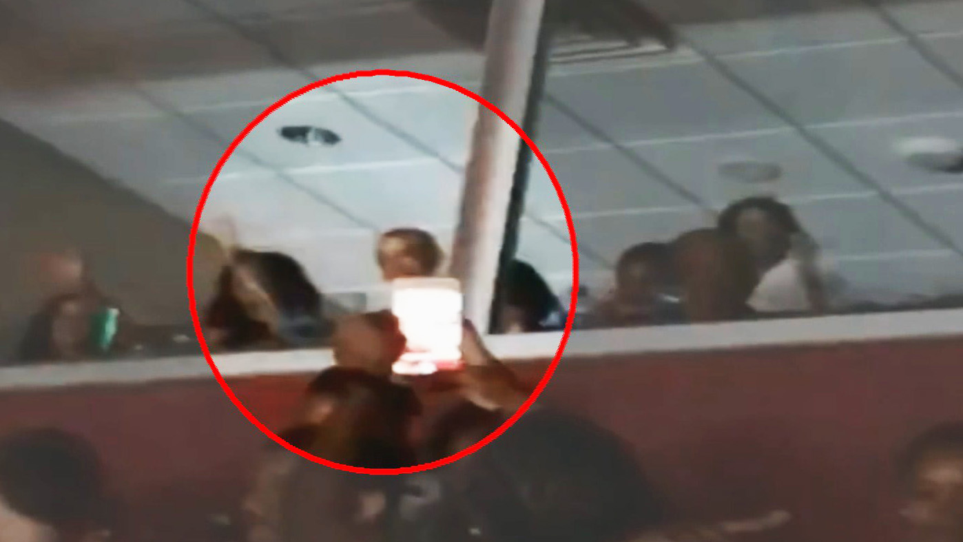 팝<em class='find'>스타</em> 비욘세 콘서트서 춤추는 오바마 부부 영상 화제