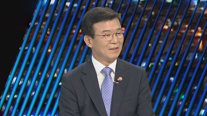 [뉴스초점] 문성혁 해수부 <em class='find'>장관</em> "해운업 재건 강력 추진"