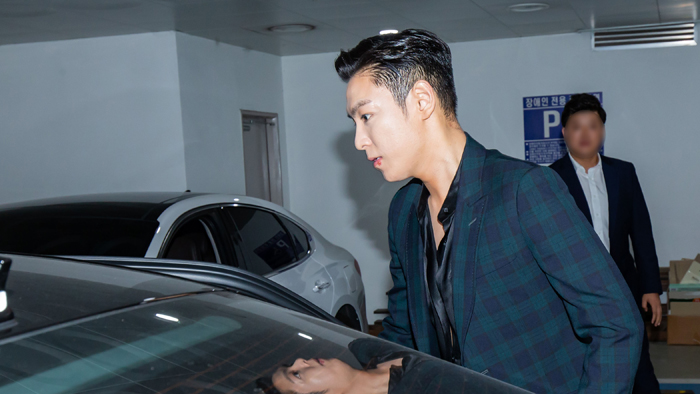 [핫클릭] 빅뱅 탑 소집해제…"반성하며 실망 갚겠다" 外