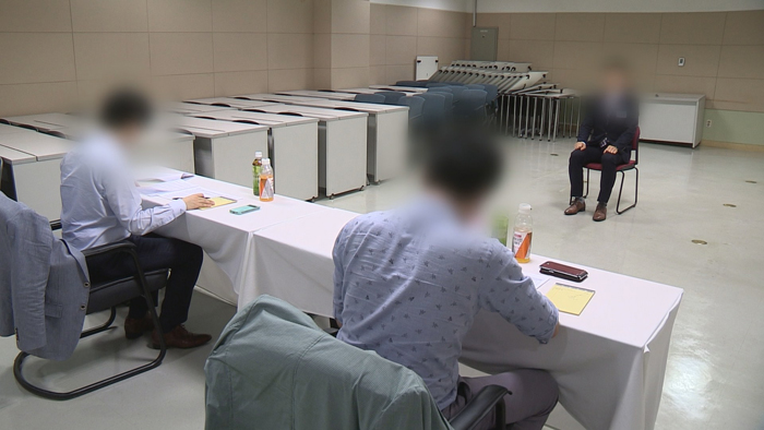 지난달 취업자 28만명↑…고용·실업률 동반 상승