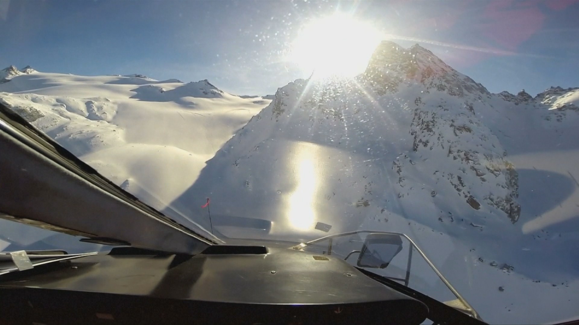 伊 헬기-경비행기 충돌 영상 공개…스페인선 물난리