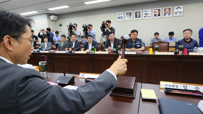 내년 최저임금 막판 심의 진통…초반부터 정회