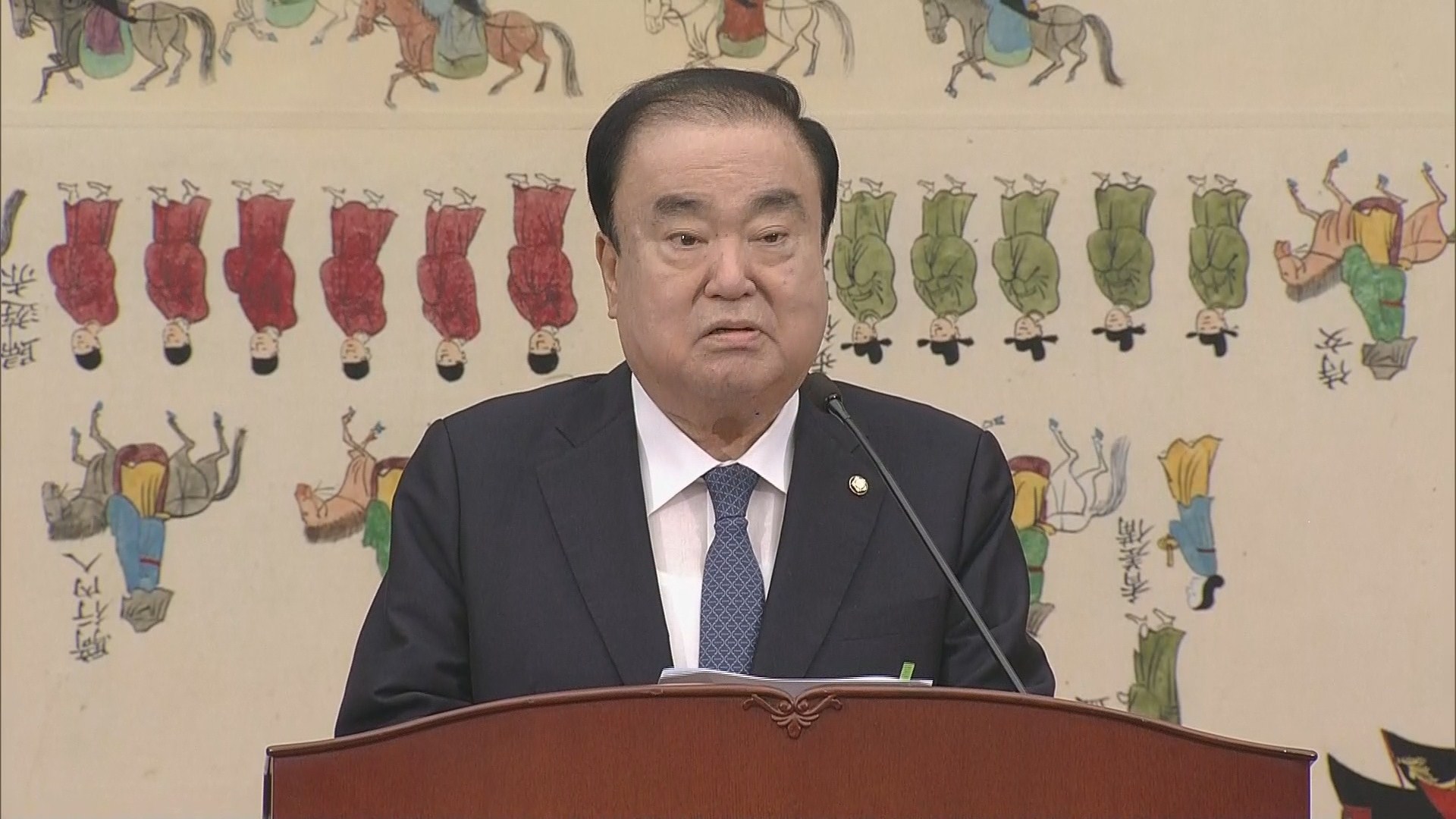 [현장연결] 문 의장 취임 1주년 기자회견…"일하는 국회 증명해야"