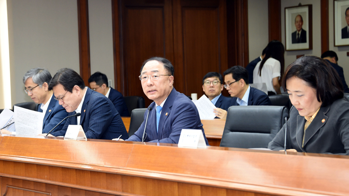 정부 "日수출규제 대응 <em class='find'>장관</em>회의 주 2회 정례화"