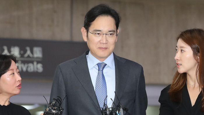 이재용 부회장, 5박 6일 日 출장 마치고 귀국