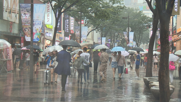 서울 등 수도권 깜짝 물폭탄…밤까지 집중호우