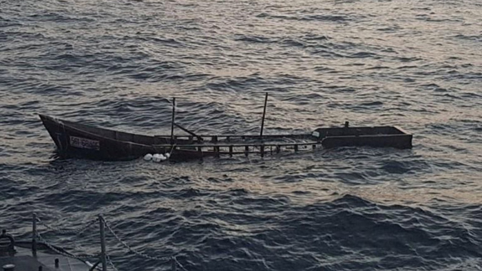 軍 "사흘간 北 <em class='find'>무</em>인 소형목선 4척 발견해 파기"