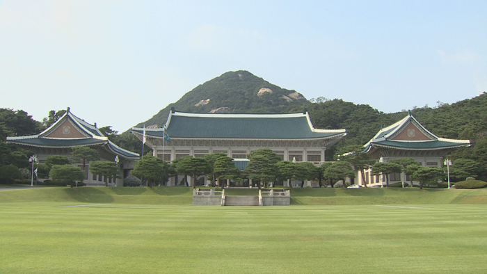 [단독] 靑 대일 여론전 본격화…메시지 컨트럴타워 신설 검토