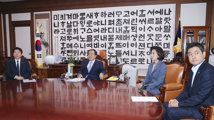 3당 원내대표 회동 빈손 종료…추경안 합의 불발