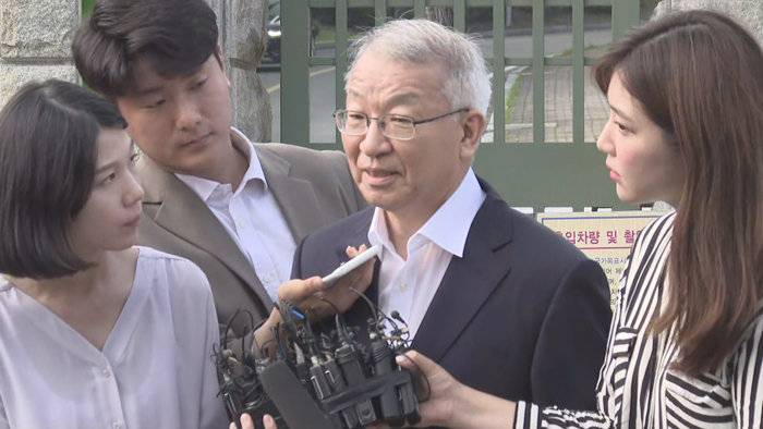 [현장연결] 양승태 <em class='find'>전</em> 대법원장 구속 179일만에 석방