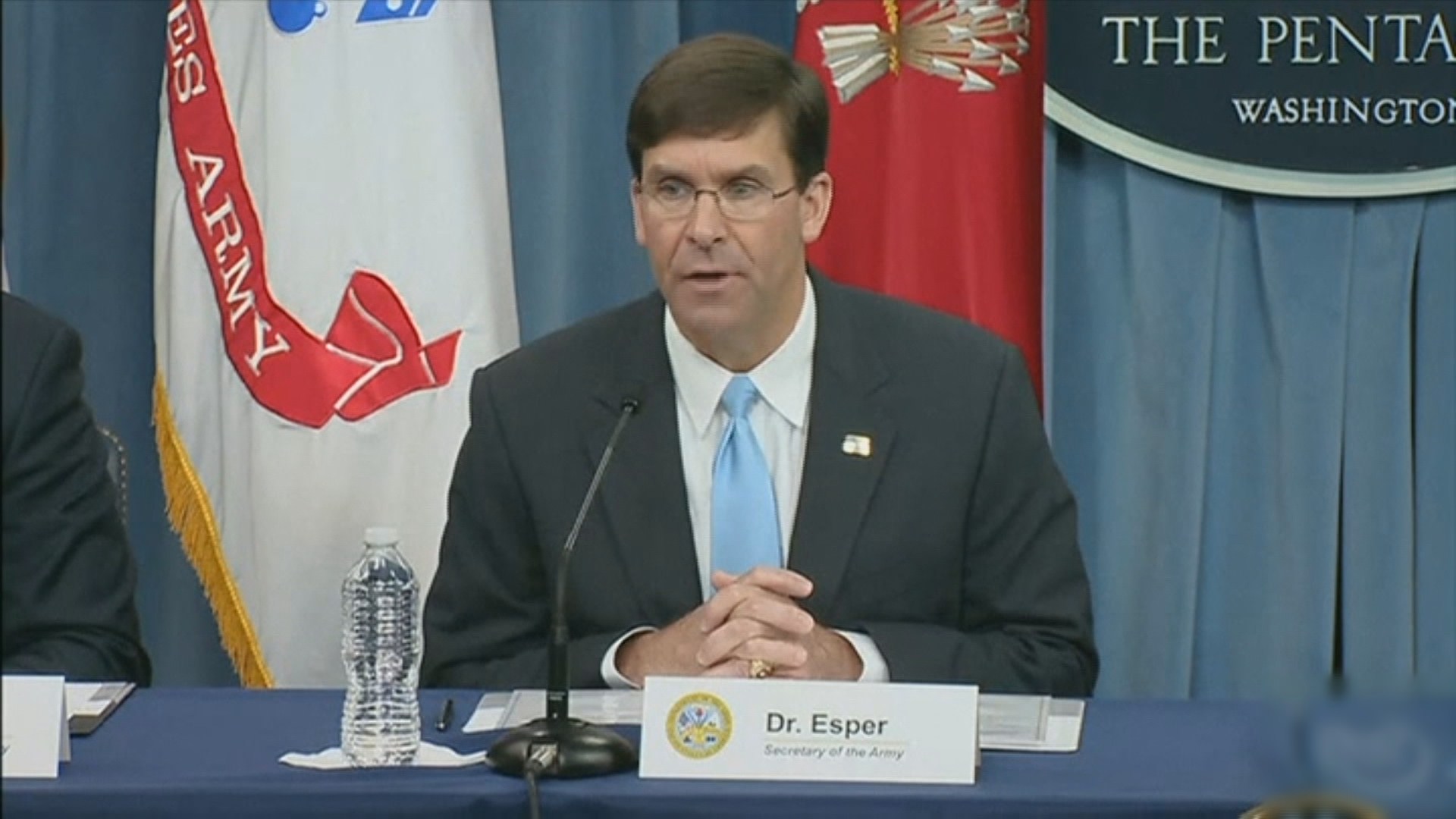 美국방<em class='find'>장관</em> "러시아, 韓 영공으로 넘어가…한일 방문시 논의"